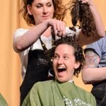 Shaving-head-for-childhood-cancer